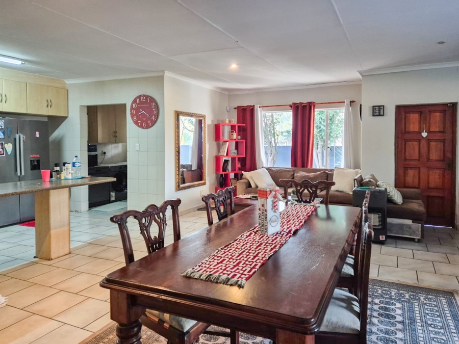 4 Bedroom Property for Sale in Schoemansville North West